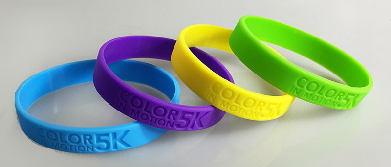 custom debossed rubber bracelets