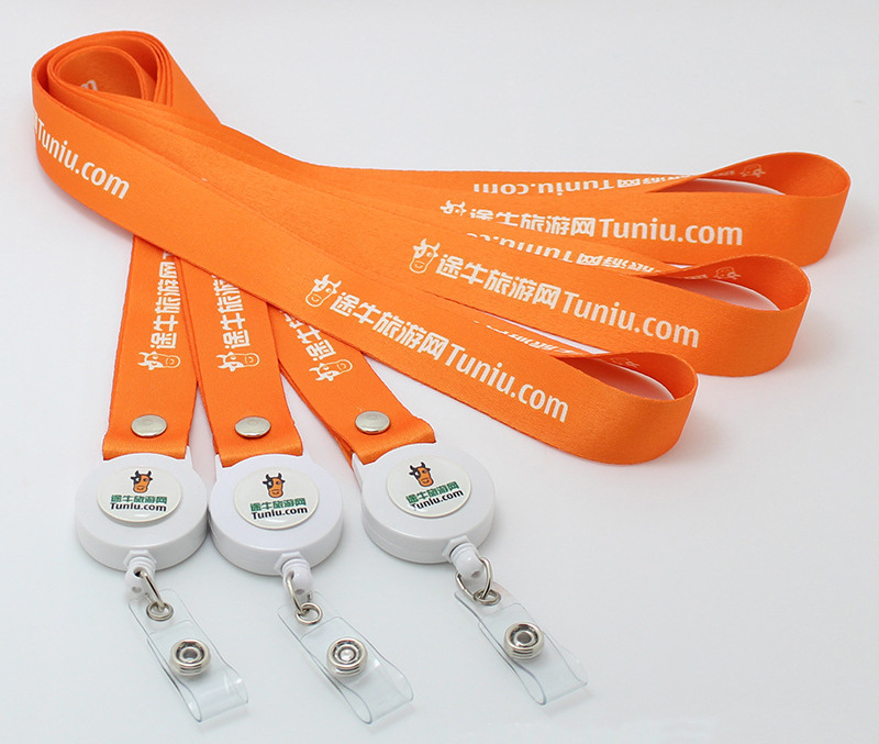 Retractable badge lanyards