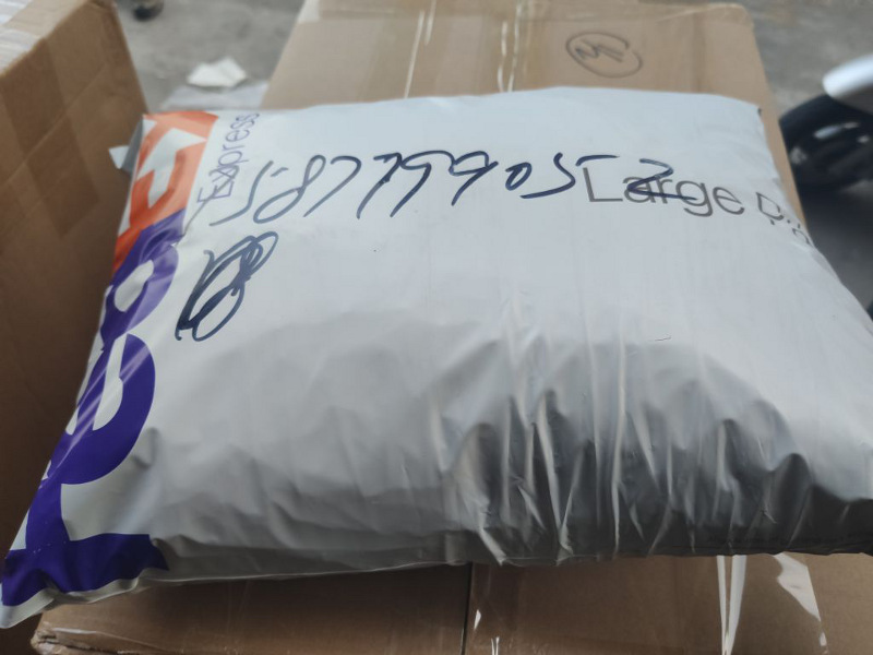 KN95 face mask package fedex pak bag