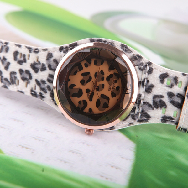 Leather Quartz Watch for Ladies