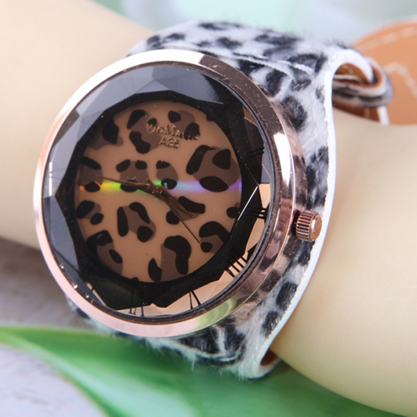 Leather Quartz Watch for Ladies