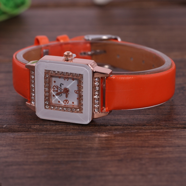 Leather Quartz Watch for Ladies